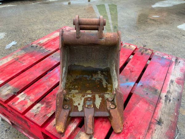 12" MINI DIGGER BUCKET......30mm PINS...CPH12. 296359163