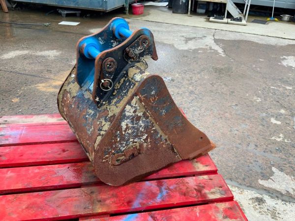18" MINI DIGGER BUCKET.....30mm......KEEN. 296476697
