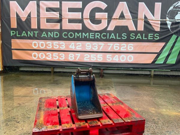 12" MINI DIGGER BUCKET    30mm PINS....1214. 296491268
