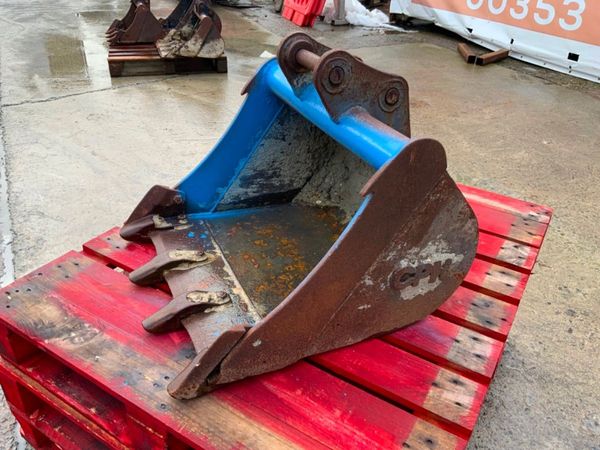 24" KEEN MINI DIGGER BUCKET...30mm PINS.....1012. 296595225