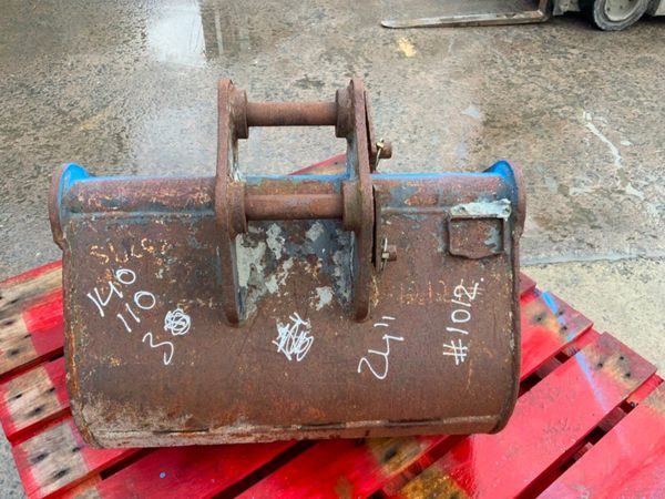 24" KEEN MINI DIGGER BUCKET...30mm PINS.....1012. 296595231