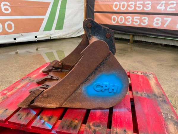 24" MINI DIGGER BUCKET....30mm PINS......3018. 296596579