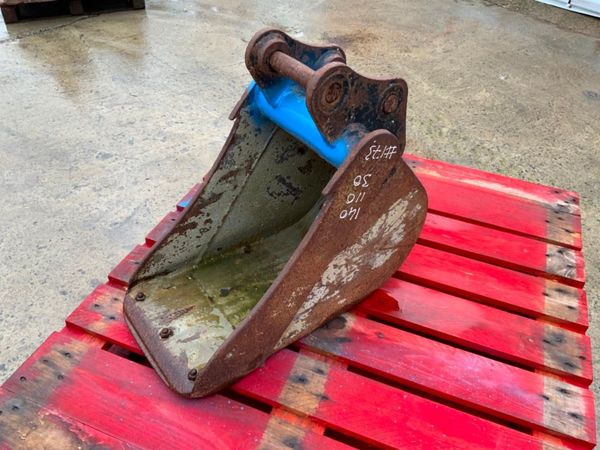 12" MINI DIGGER BUCKETS.......30mm.......173. 296597250