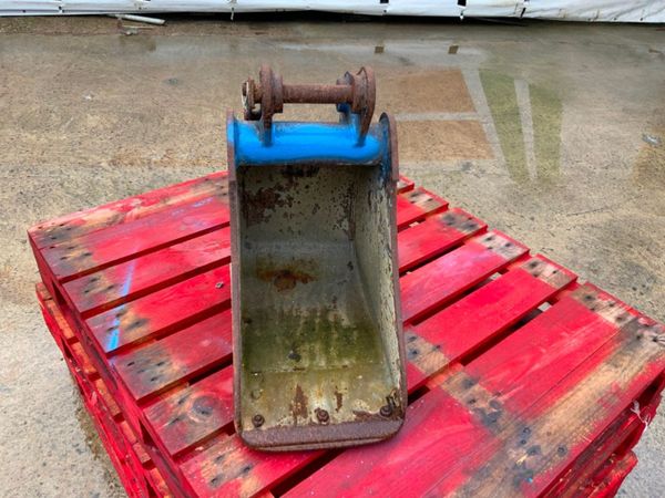 12" MINI DIGGER BUCKETS.......30mm.......173. 296597253