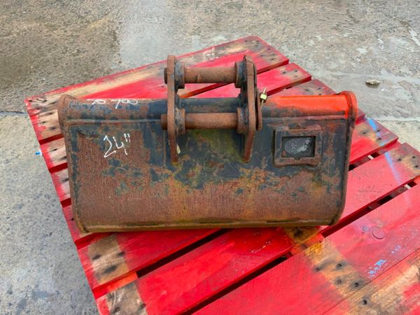 24" MINI DIGGER BUCKET.....30mm PINS....90100 296592124