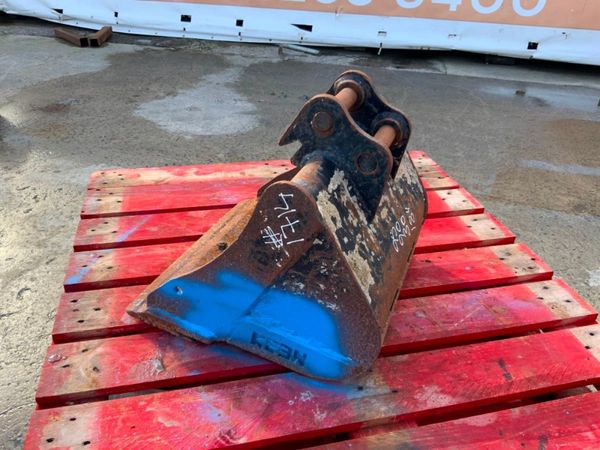 18" MINI DIGGER BUCKET......30mm PINS....1714.. 296617881