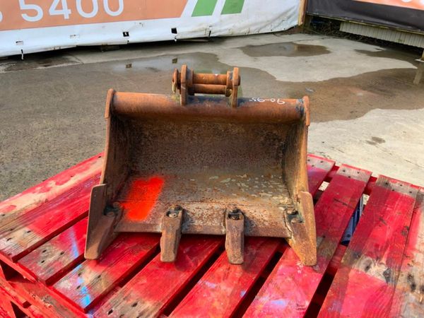 24" MINI DIGGER BUCKET......30mm PINS....127 296618317