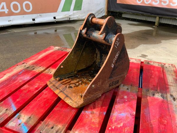 12" MINI DIGGER BUCKET....30mm PINS.....950 296622647