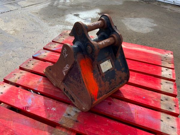 12" MINI DIGGER BUCKET....30mm PINS.....950 296622649