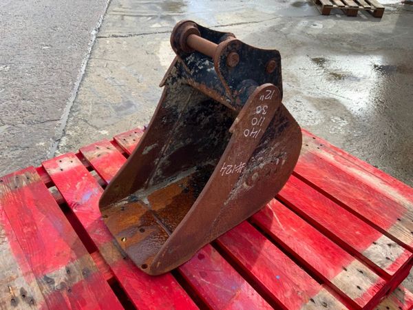 12" MINI DIGGER BUCKET....30mm PINS.....124. 296641769