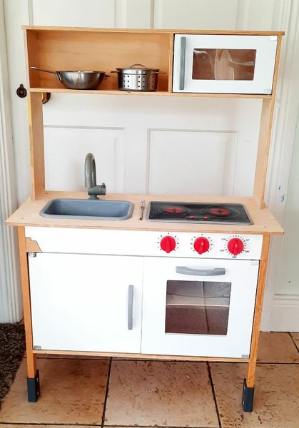 Done deal best sale toy kitchen