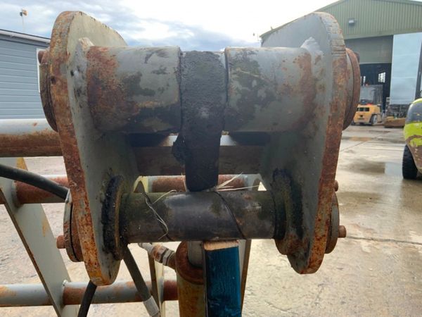 LOADER BUCKET HYDRAULIC GRAPPLE....693. 299346236