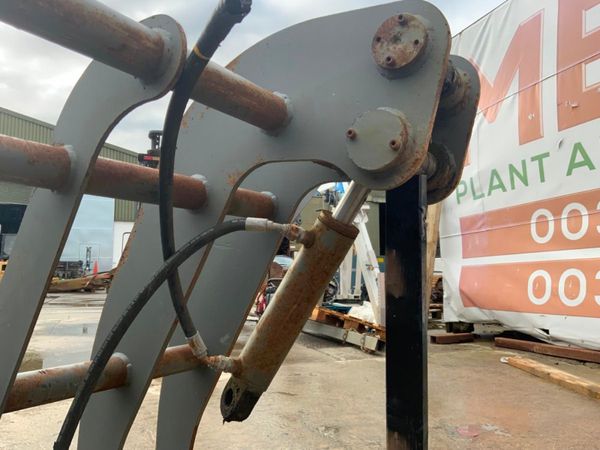 LOADER BUCKET HYDRAULIC GRAPPLE....693. 299346233