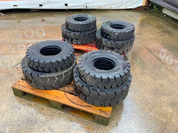 FRONT / REAR FORKLIFT TYRES..NEW TAKE OFF. 299883314