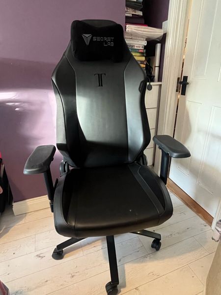 Secret Lab Titan Evo gaming chair for sale in Co. Cavan for 400 on