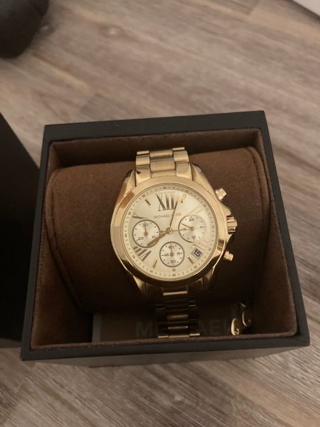 Michael kors 2025 watch used