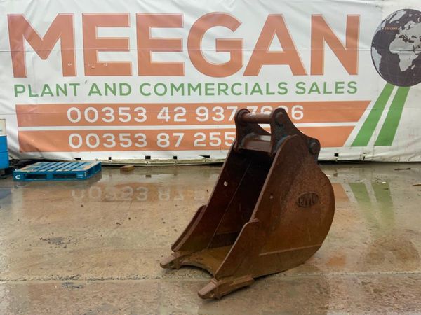 24" BMC DIGGING BUCKET......80mm PINS....501mh. 290126584