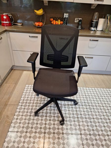 Realspace store desk chair