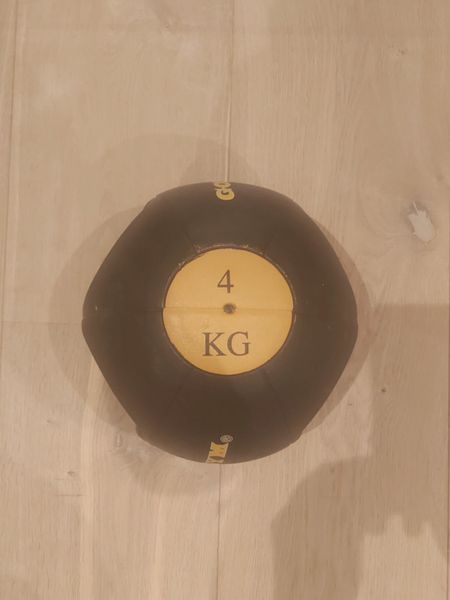 4kg Gold s Gym Medicine Ball for sale in Co. Dublin for 5 on DoneDeal