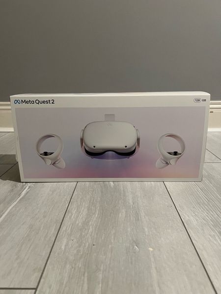 Oculus quest 128 clearance for sale