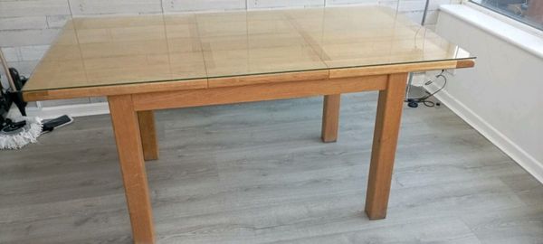Solid oak kitchen table for sale in Co. Wicklow for 250 on DoneDeal