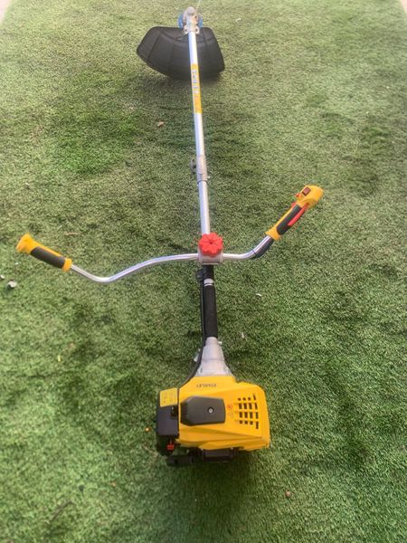 Strimmers for sale done shop deal