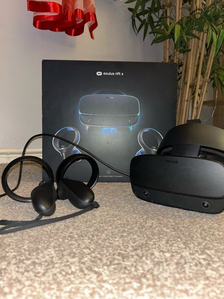 Rift S VR Headset for sale in Co. Louth for 200 on DoneDeal