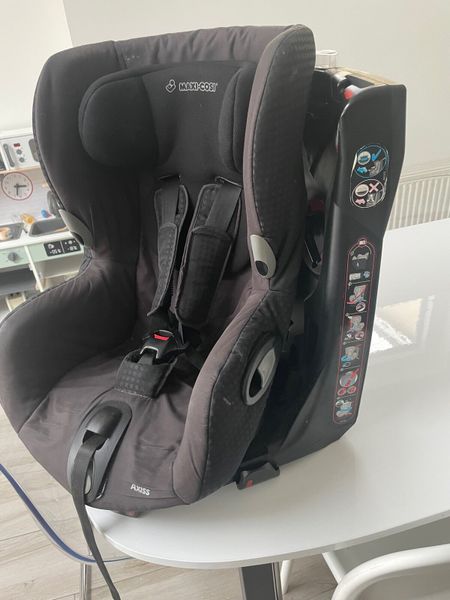 Maxi cosi car hotsell seat done deal