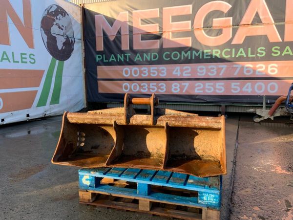60" GRADING BUCKET.........60mm PINS.......693. 290514658