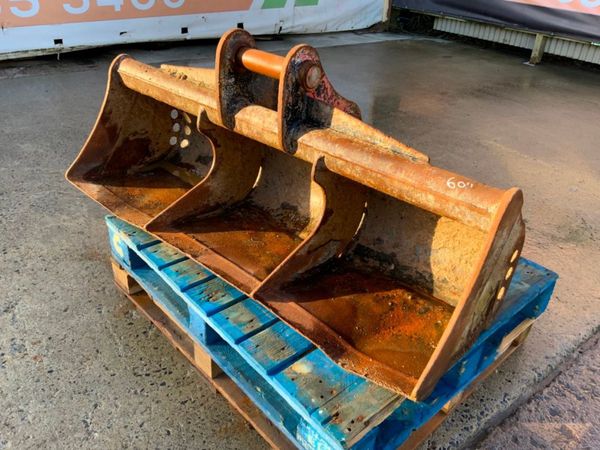 60" GRADING BUCKET.........60mm PINS.......693. 290514652