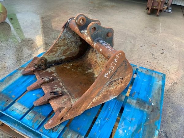 24" MINI DIGGER BUCKET....30mm PINS......32705. 290518751