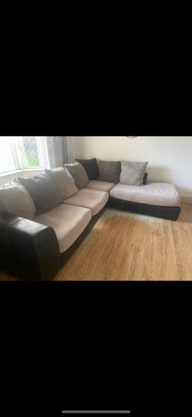 L shaped deals couch under 200