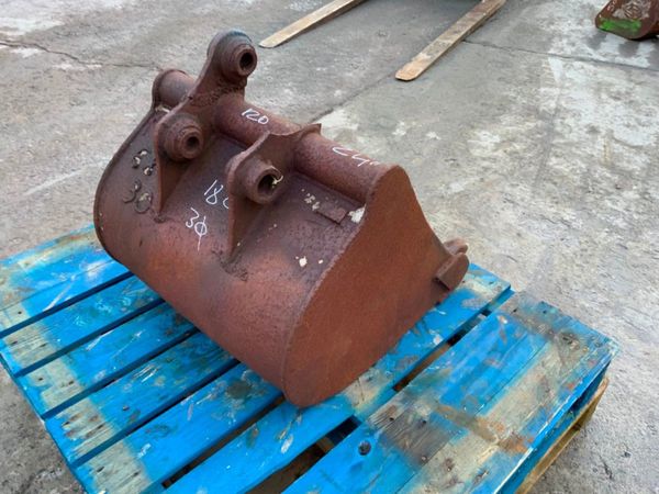 24" GEITH DIGGING BUCKET....30mm PINS...REPAIRS. 290616580