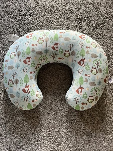 Chicco hotsell breastfeeding pillow