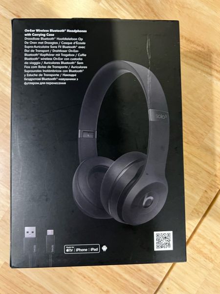 Beats Solo 3 for sale in Co. Dublin for 195 on DoneDeal