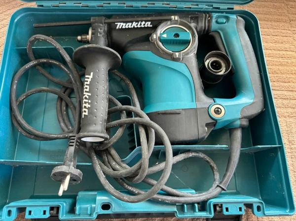 Makita HR2811FT hammer drill combi hammer like NEW for sale in Co