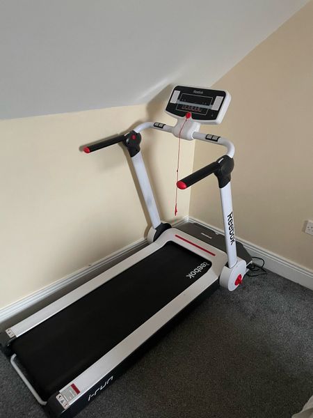 Reebok i run hot sale 3.0 treadmill argos