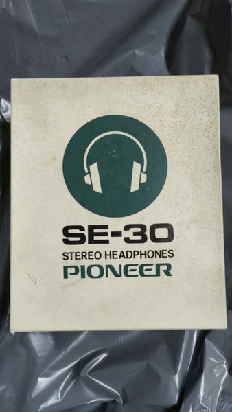 Pioneer se best sale 30 headphones