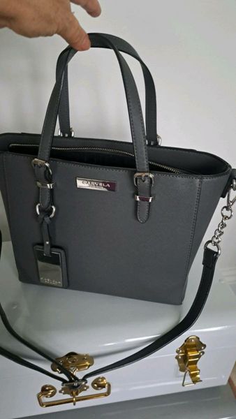 Carvela fina 2024 winged tote