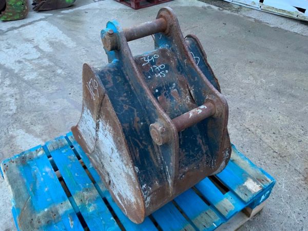 18" RHINOX DIGGING BUCKET......45mm PINS....30mh 290865051