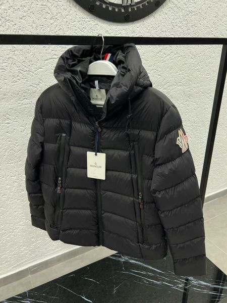 Moncler sale store