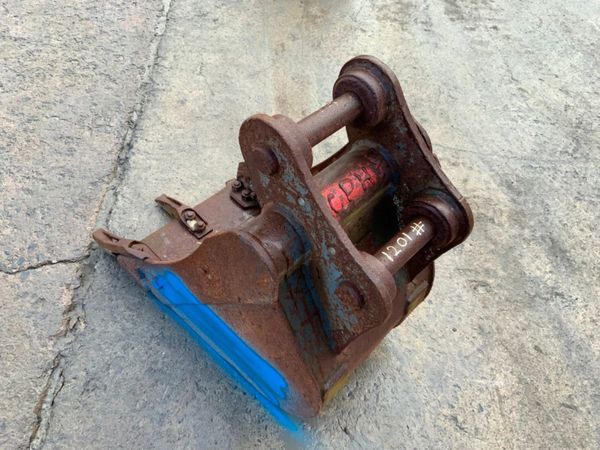18" DIGGING BUCKET.......45mm PINS....1201. 290870282