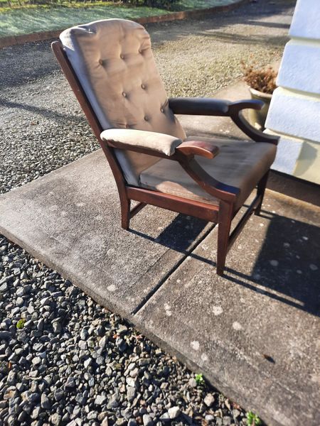 Classic armchairs for cheap sale