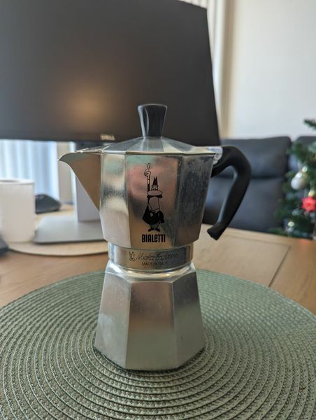 Moka pot hotsell for sale