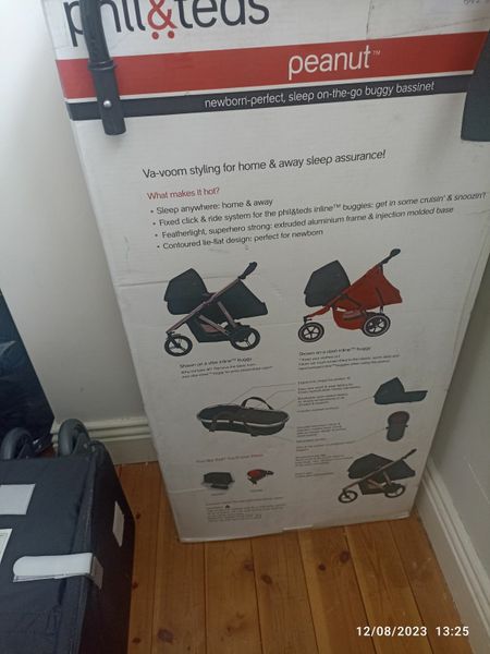 Phil and teds peanut clearance carrycot