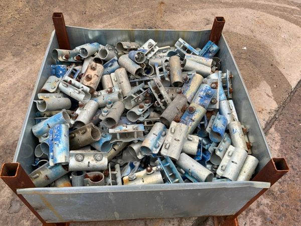 SCAFFOLDING TUBE DOUBLE COUPLER CLAMP. 291116584