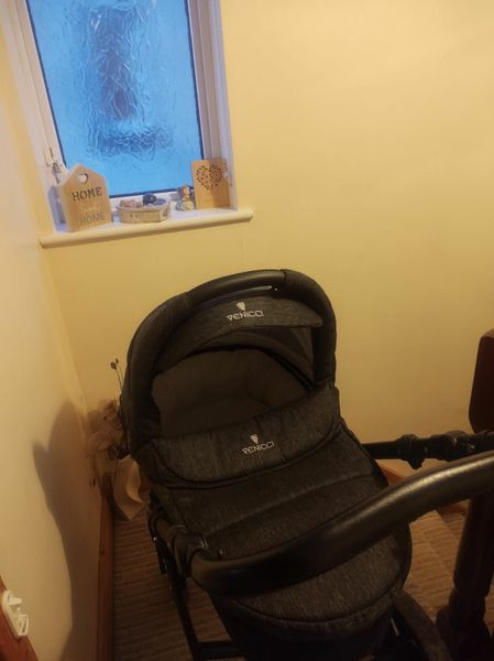 Venicci pram car outlet seat