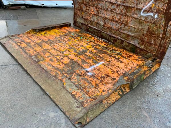 3.0mt x 2.0mt TRENCH BOX ASSEMBLY... 291356144