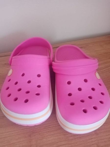 Girls crocs 2025 on sale