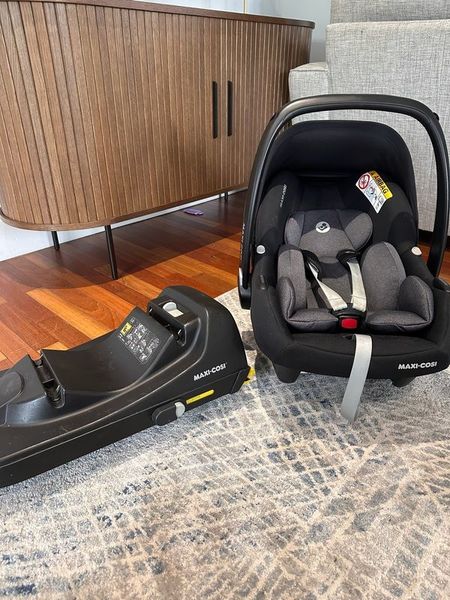 Cabriofix car hotsell seat isofix base